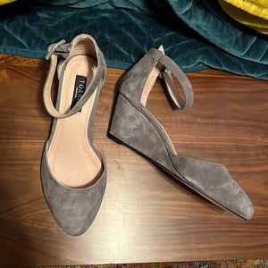 Torrid, gray suede, 10W